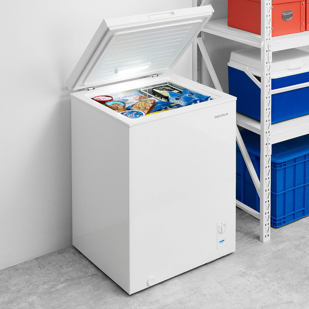 5.0 Cu. Ft. Chest Freezer - White R4951